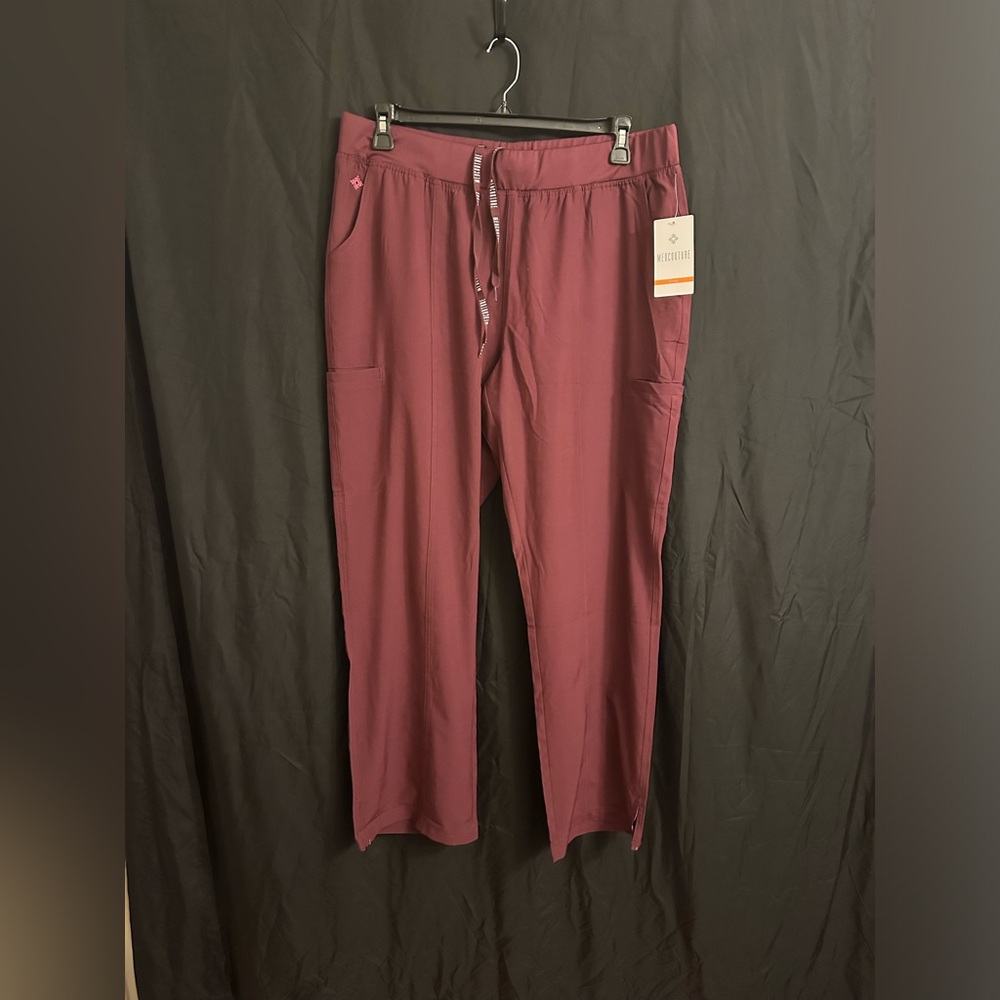 NWT med couture energy scrub pants